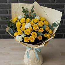 Букет цветов из:  Розы в Октябрьском Оренбургская область