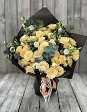 Букет цветов из:  Розы и Лизиантусы в Октябрьском Оренбургская область