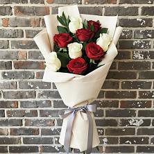 Букет цветов из:  Розы в Октябрьском Оренбургская область