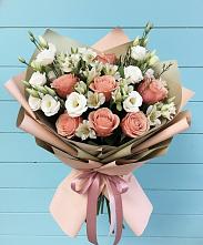 Букет цветов из:  Розы, Альстромерии и Лизиантусы в Октябрьском Оренбургская область