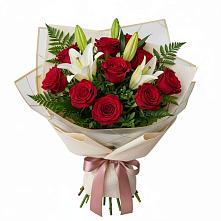 Букет цветов из:  Лилии и Розы в Октябрьском Оренбургская область