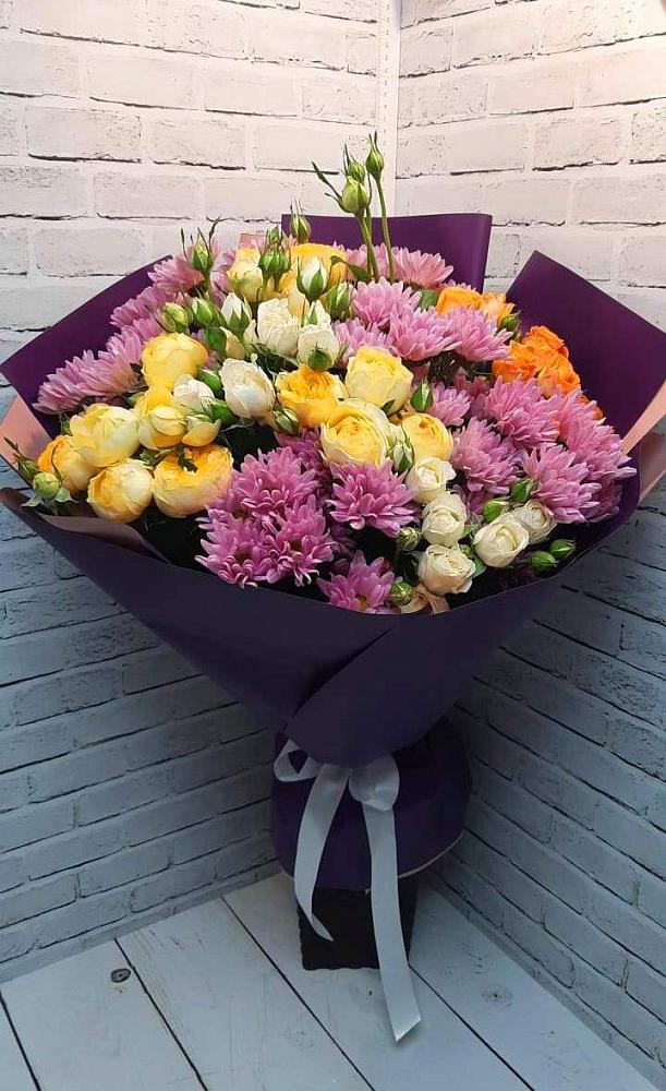 Букет цветов из: Хризантемы и Розы в Октябрьском Оренбургская область