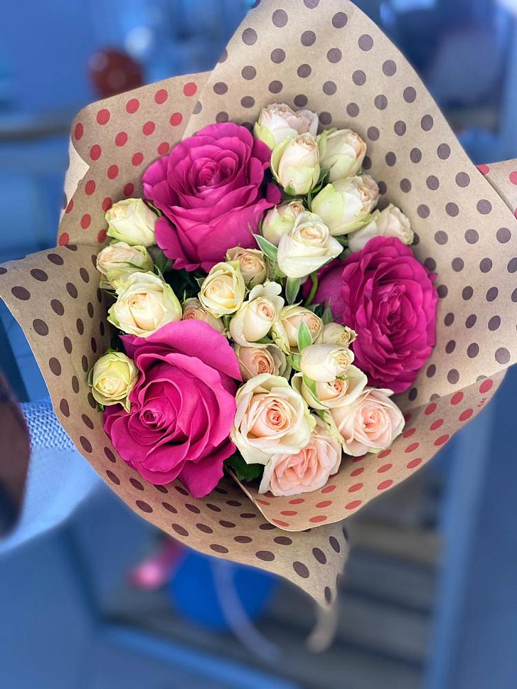 Букет цветов из: Розы в Октябрьском Оренбургская область