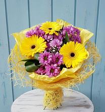 Букет цветов из:  Хризантемы и Герберы в Октябрьском Оренбургская область