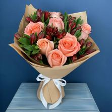 Букет цветов из:  Розы и Альстромерии в Октябрьском Оренбургская область