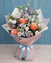Букет цветов из:  Лизиантусы, Розы, Альстромерии и Гипсофила в Октябрьском Оренбургская область