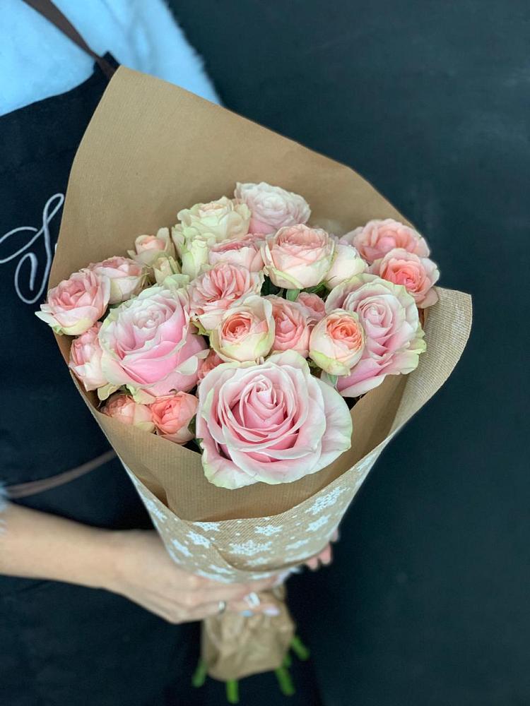 Букет цветов из: Хризантемы и Розы в Октябрьском Оренбургская область