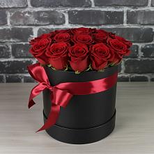 Цветочная композиция из Розы в шляпной коробке в Октябрьском Оренбургская область