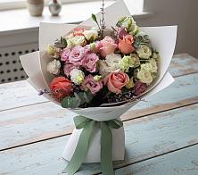 Букет цветов из:  Розы, Лизиантусы и Гвоздики в Октябрьском Оренбургская область