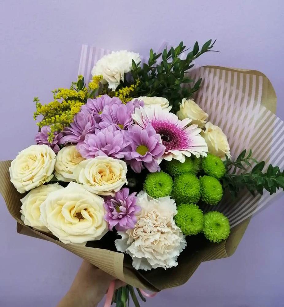 Букет цветов из: Хризантемы, Розы, Гвоздики и Герберы в Октябрьском Оренбургская область