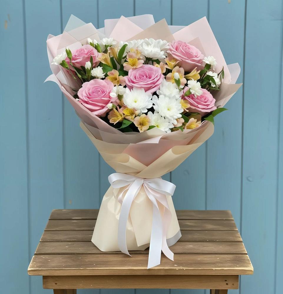 Букет цветов из: Гвоздики, Орхидеи и Розы в Октябрьском Оренбургская область